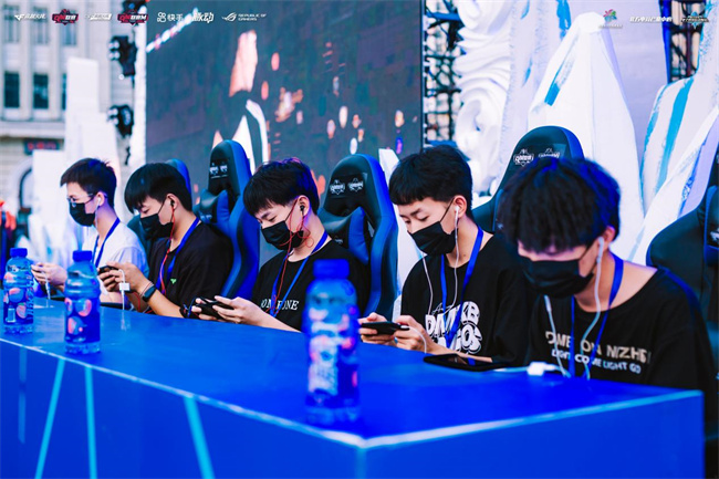 其自身的技 其自身的技